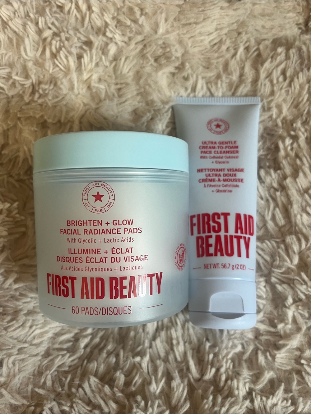 First Aid Beauty White Brighten + Glow Facial Radiance Pads & Cleanser Duo